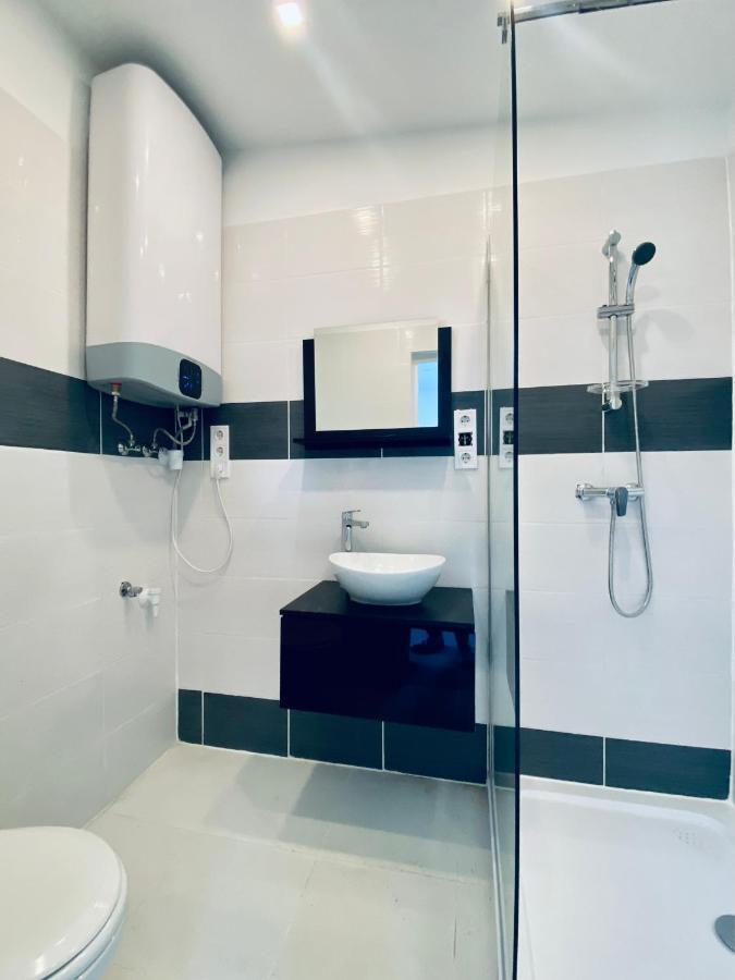 Judith Apartman Iii. Балатонлеле Екстериор снимка